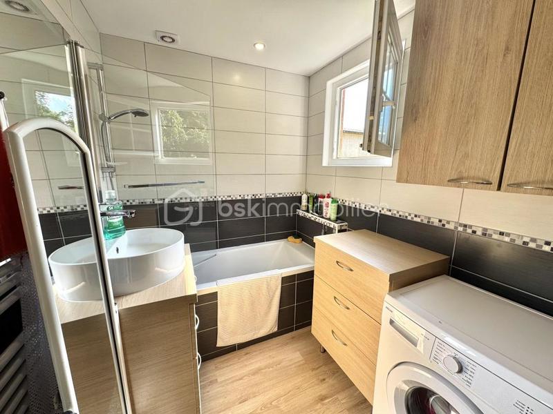 Maison - 127 m² - 7 pièces