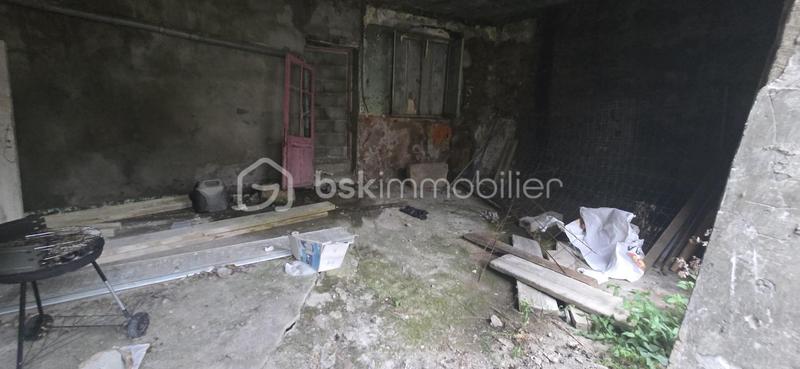 Immeuble - 110 m² - 10 pièces