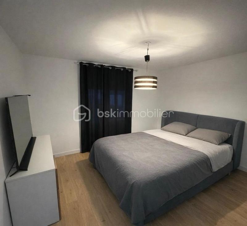 Maison - 110 m² - 7 pièces