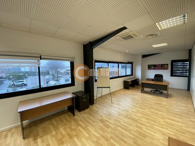 Local commercial - 991 m²