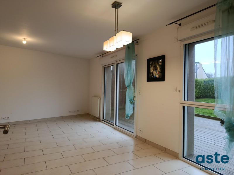 Maison - 92 m² - 6 pièces