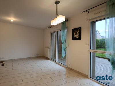 Maison - 92 m² - 6 pièces