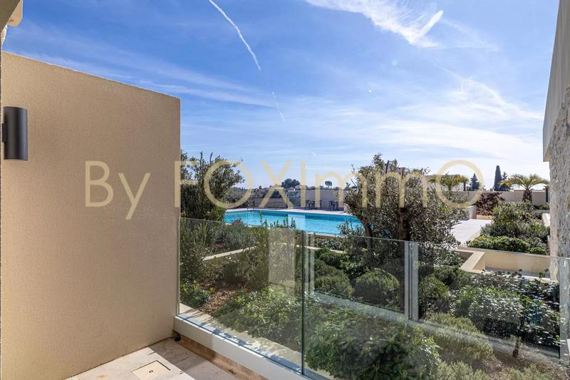 Appartement - 200 m² - 4 pièces