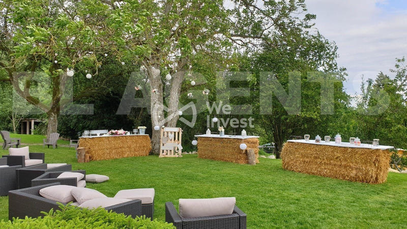 Maison - 807 m² - 30 pièces