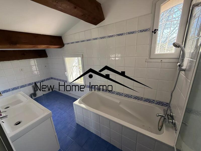 Villa - 180 m² - 5 pièces