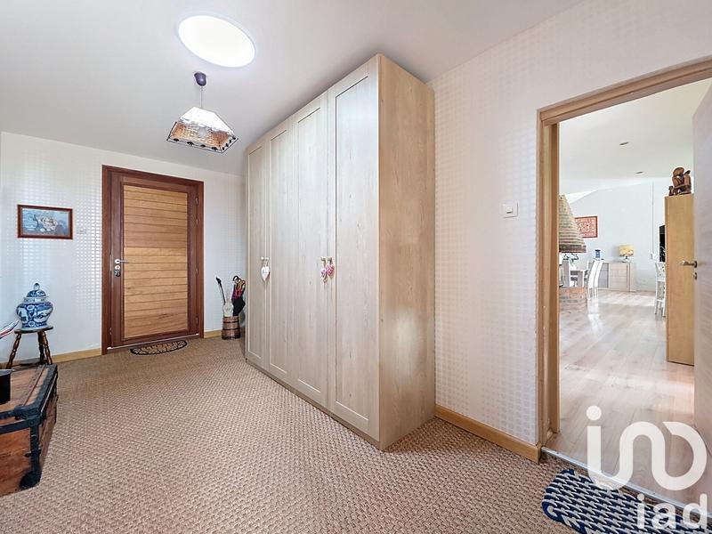 Maison - 212 m² - 6 pièces