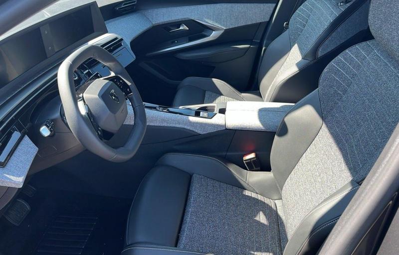 Peugeot 3008 Hybrid 145 e-Dcs6 Allure