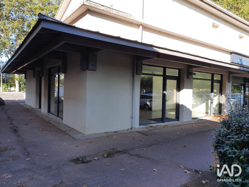 Local commercial - 93 m²