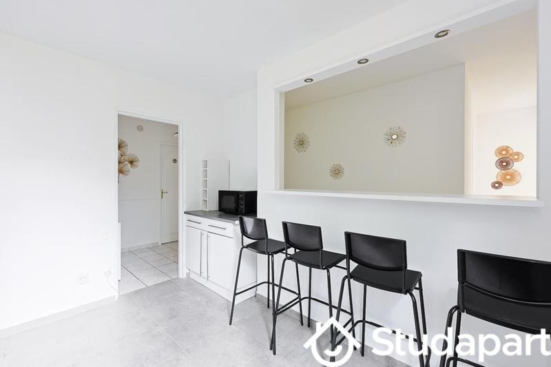 Chambre - 10 m² - 1 pièce