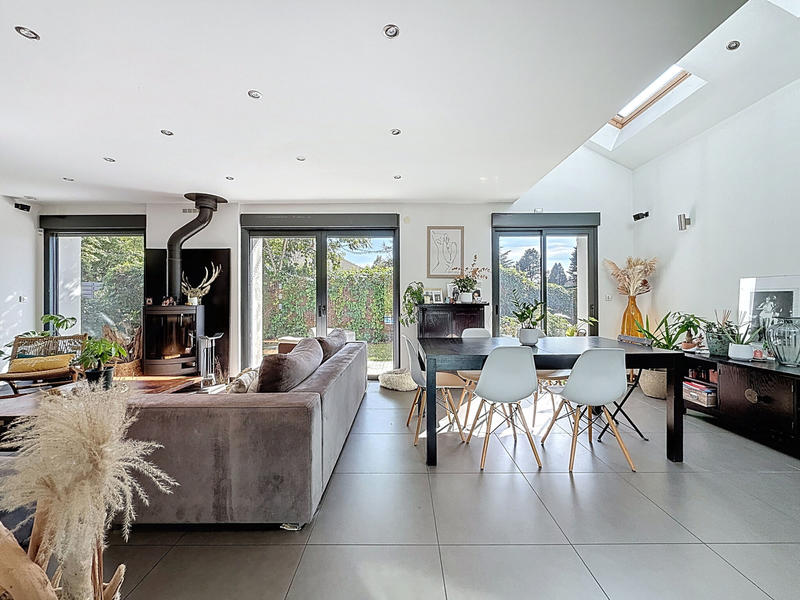 Maison - 130 m² - 4 pièces