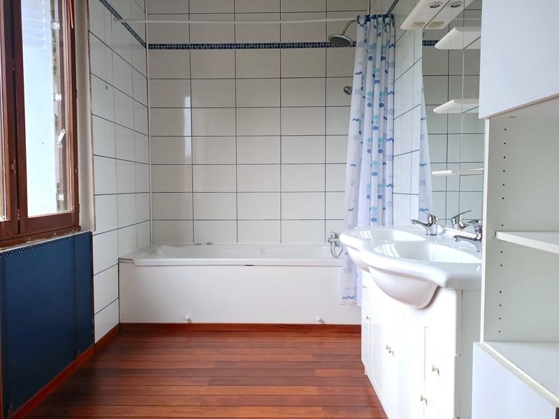 Maison - 150 m² - 7 pièces