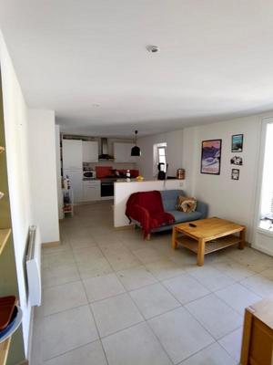 Chambre - 104 m² - 1 pièce