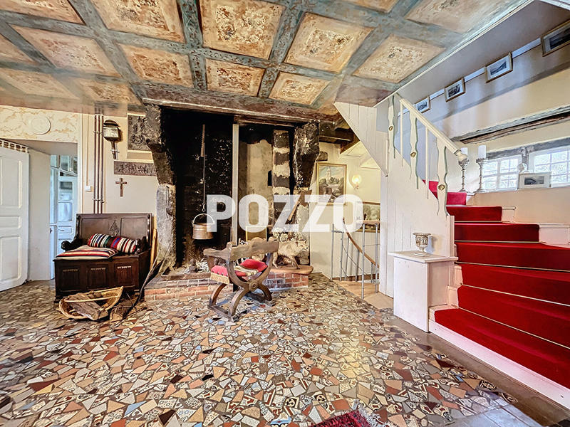 Maison - 439 m² - 16 pièces