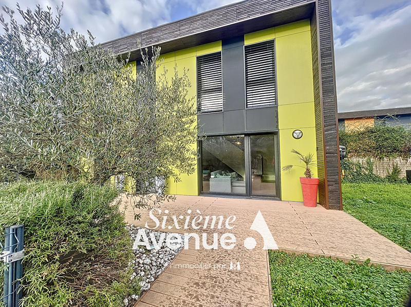 Maison - 85 m² - 4 pièces