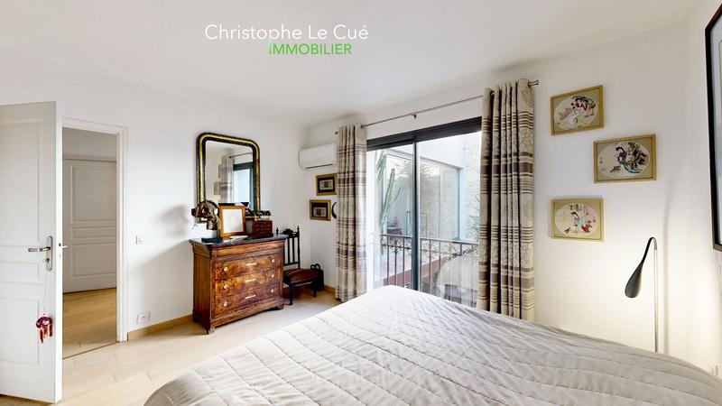 Maison en pierre - 256 m² - 8 pièces