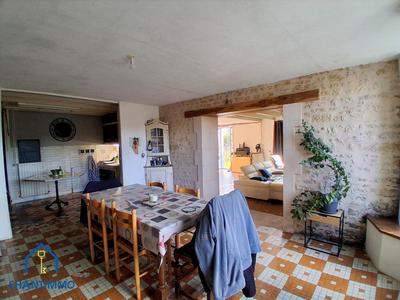 Maison ancienne - 204 m² - 9 pièces