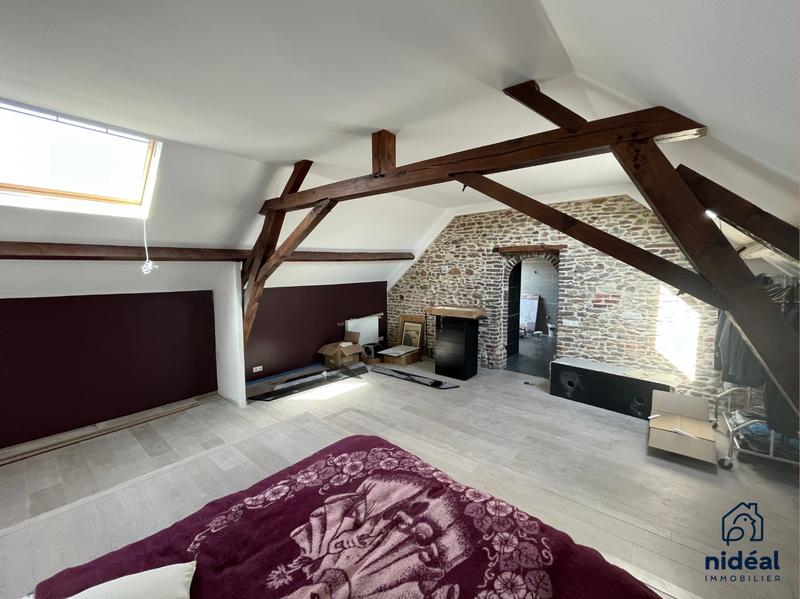 Maison - 395 m² - 8 pièces