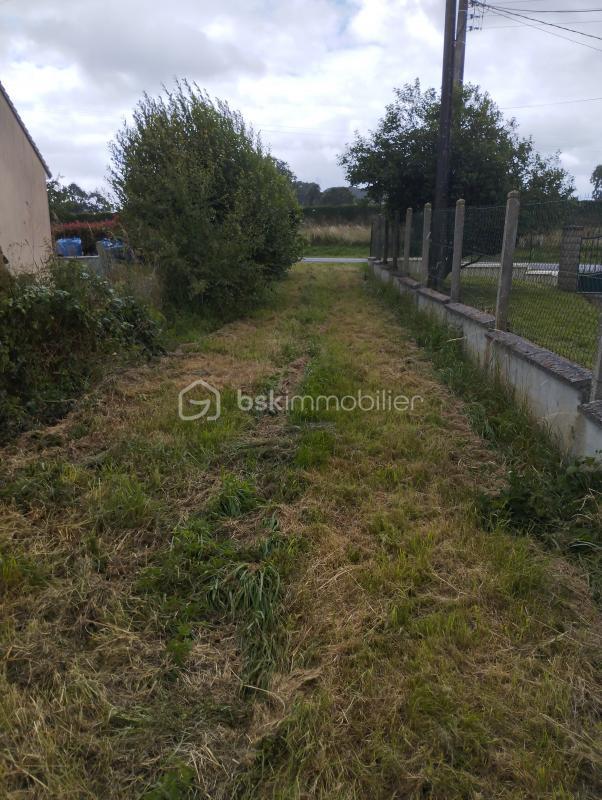 Terrain constructible - 856 m²