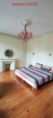 Maison - 200 m² - 13 pièces