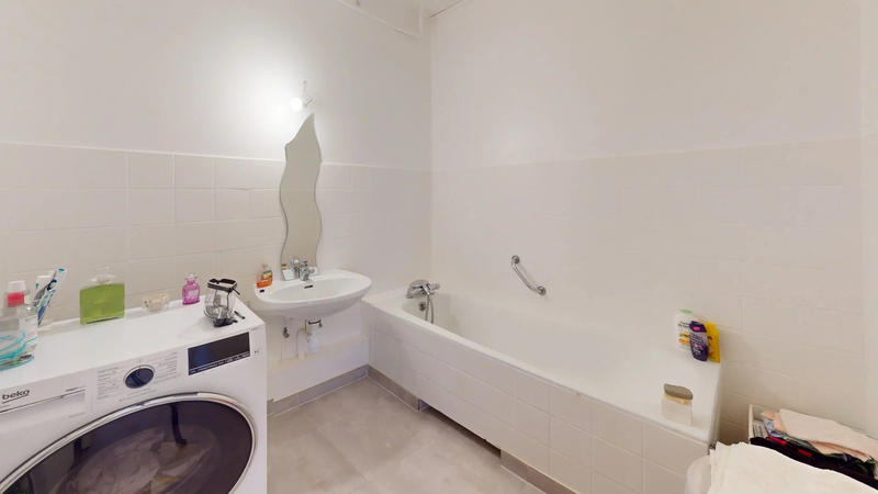 Appartement - 65 m² - 2 pièces