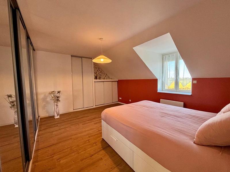 Maison - 230 m² - 8 pièces