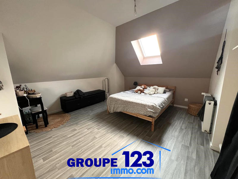 Maison - 260 m² - 11 pièces