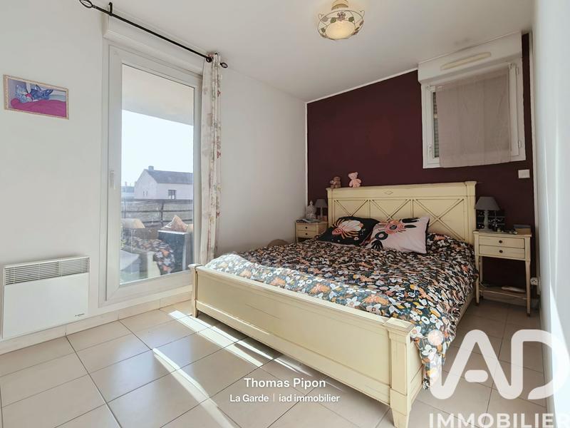 Appartement - 80 m² - 4 pièces