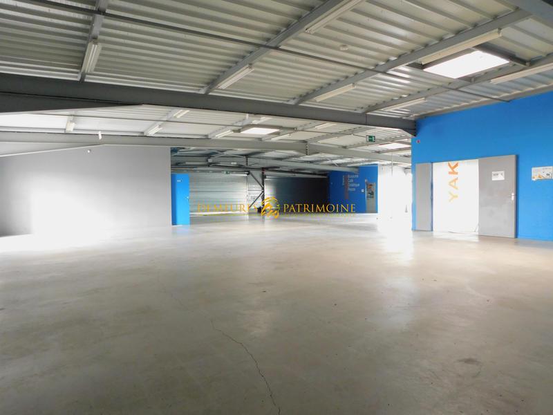 Local commercial - 797 m²