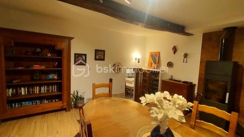 Maison - 258 m² - 8 pièces