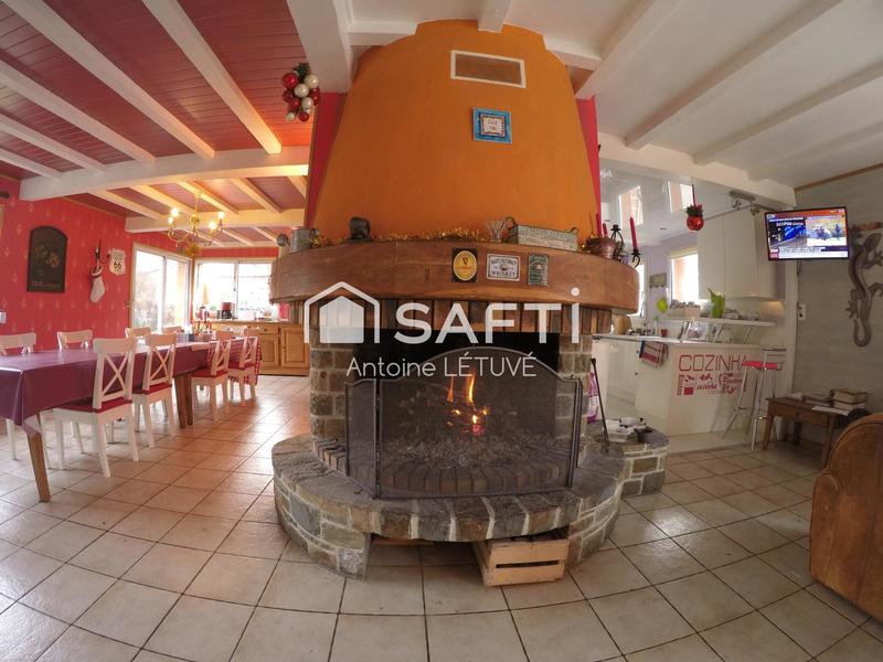 Maison - 380 m² - 10 pièces