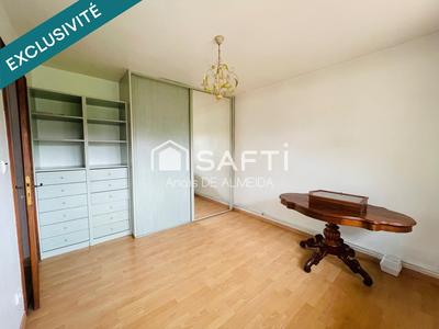 Maison - 104 m² - 4 pièces