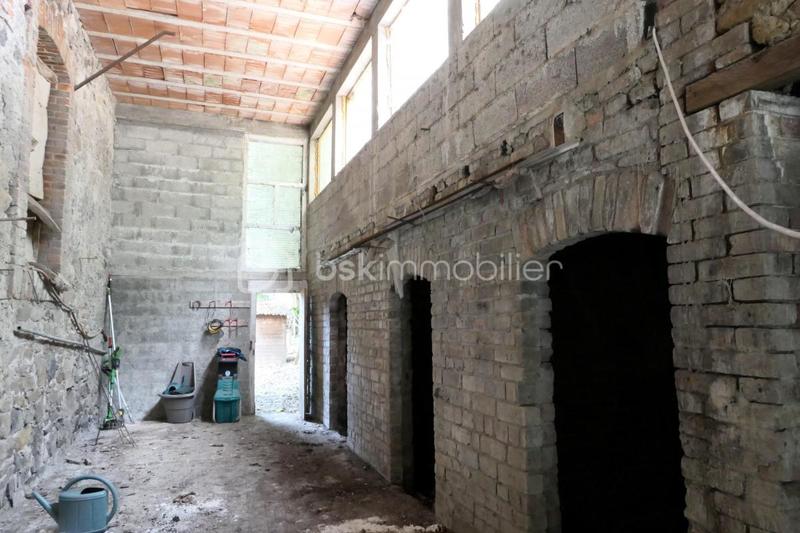 Propriété - 161 m² - 10 pièces