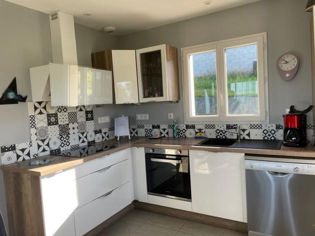 Maison - 1 150 m² - 4 pièces