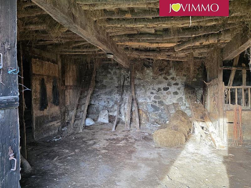 Maison - 300 m² - 1 pièce