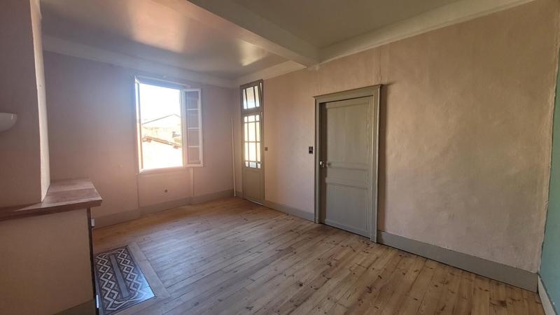 Maison - 231 m² - 6 pièces