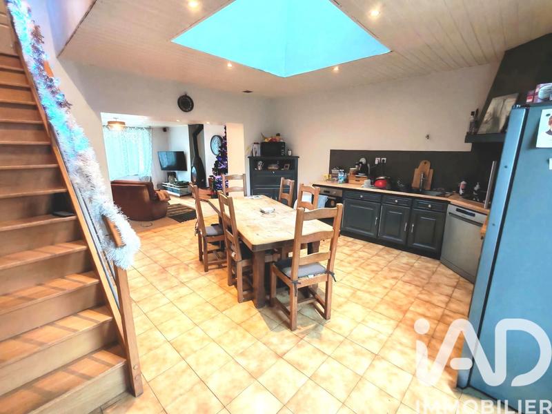 Maison - 163 m² - 10 pièces