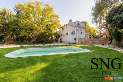 Maison - 146 m² - 8 pièces