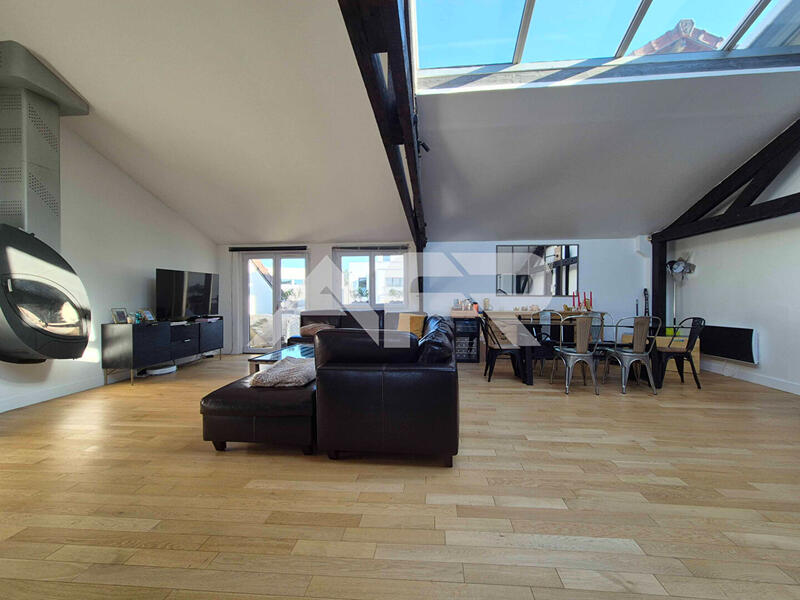 Appartement - 115 m² - 5 pièces