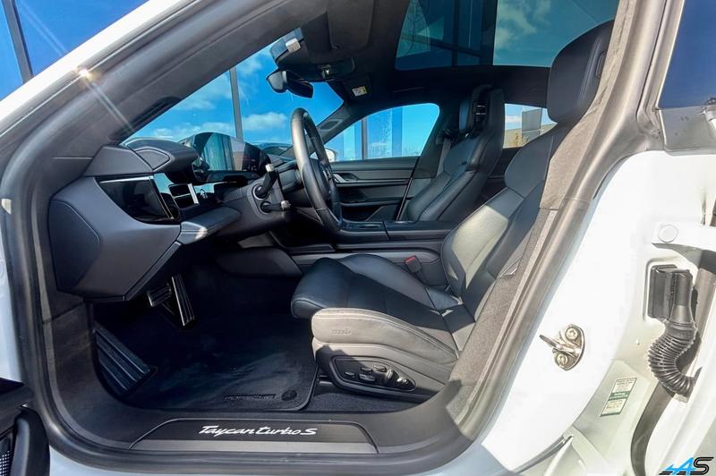 Porsche taycan Turbo s 716ch