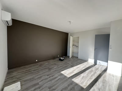 Appartement - 95 m² - 4 pièces