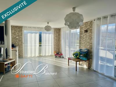 Maison - 222 m² - 9 pièces