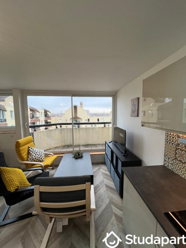 Chambre - 11 m² - 1 pièce