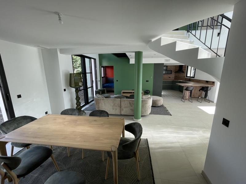Maison - 107 m² - 4 pièces