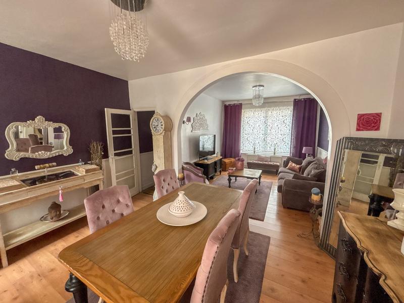 Maison - 98 m² - 4 pièces