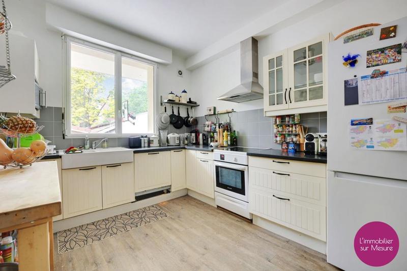 Villa - 300 m² - 7 pièces