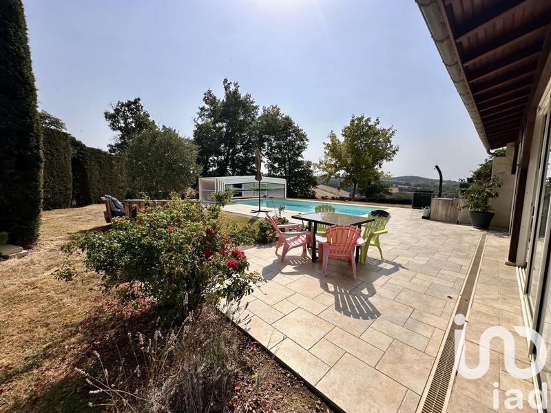 Maison de campagne - 300 m² - 9 pièces