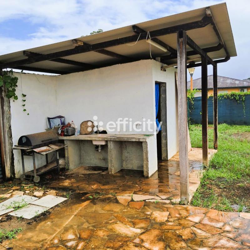 Maison - 168 m² - 7 pièces