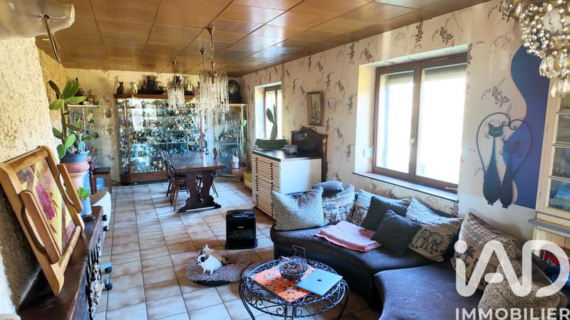 Maison - 180 m² - 7 pièces