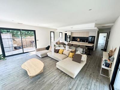 Villa - 120 m² - 4 pièces