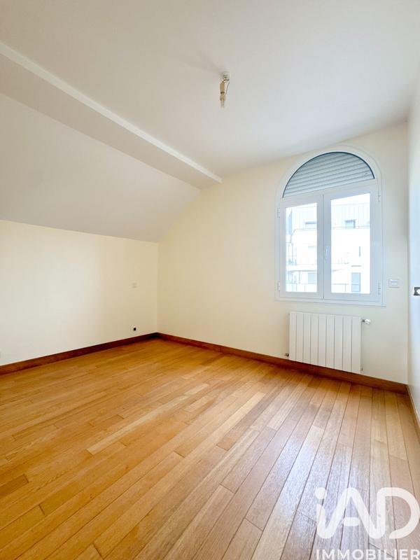 Duplex - 77 m² - 4 pièces